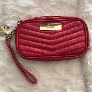 Steve madden wristlet
